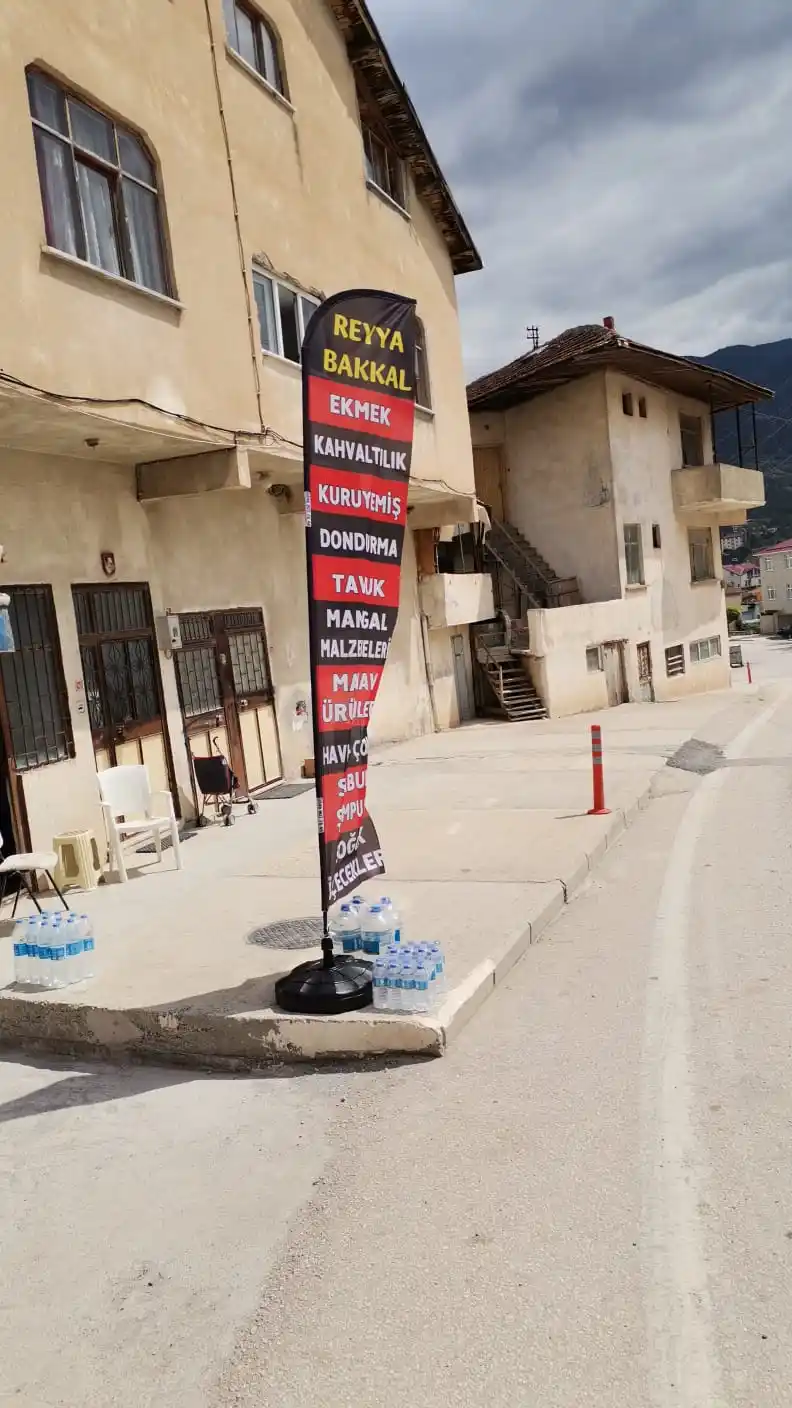 Market Yelken Bayrağı-22